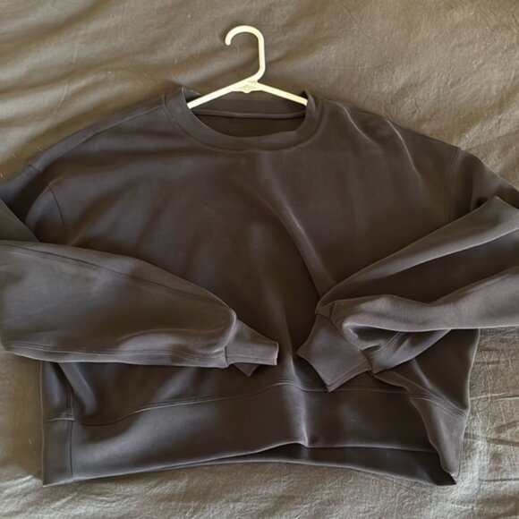 Lululemon Softstreme crop sweatshirt - Picture 1 of 3